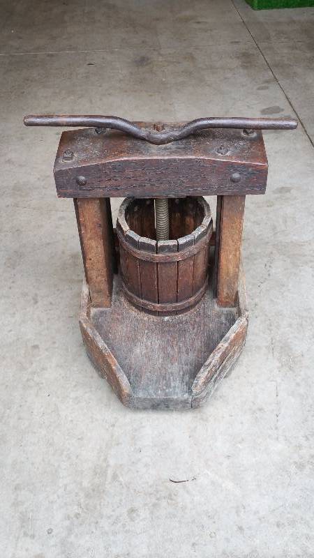 lot 107 image: Primitive Wooden Cider Press
