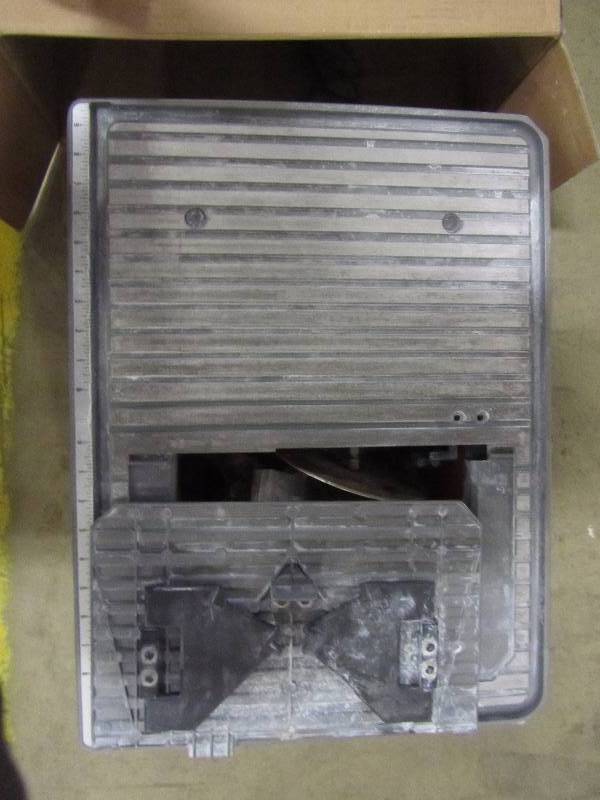lot 8 image: RIDGID 7 in. Job Site Wet Tile Saw