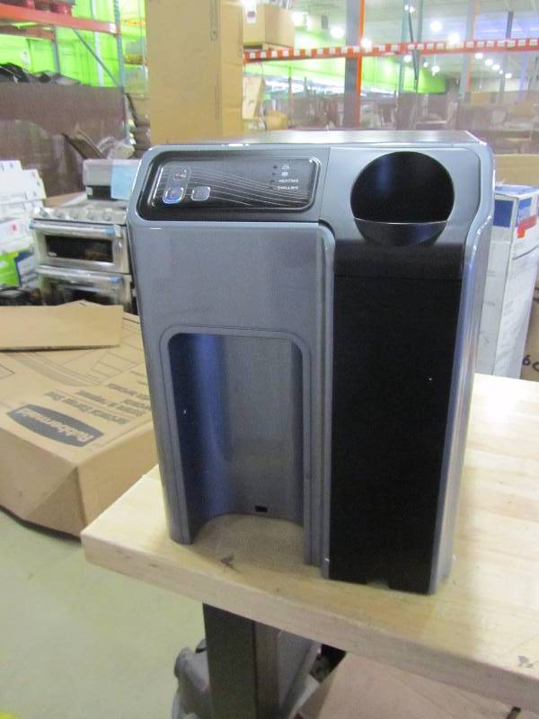 lot 11 image: Global Water G4F Counter Top Hot and Cold Bottleless Water Cooler with 3 Stage Filtration