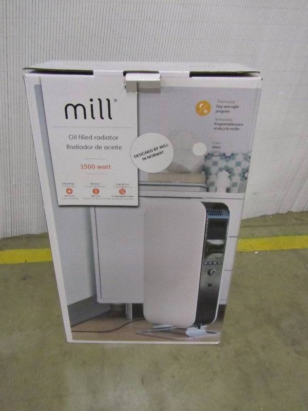 lot 18 image: MILL 1,500-Watt Electronic Oil-Filled Radiant Portable Heater