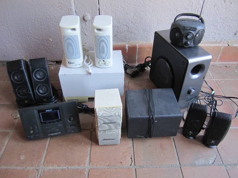 lot 8 image: Lot of misc powered and non-powered...