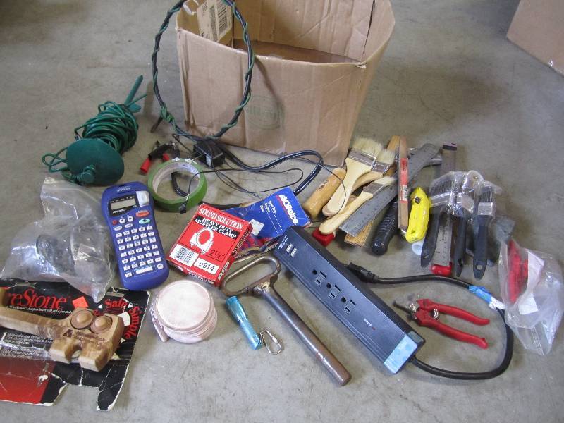 lot 59 image: Lot of misc Hand Tools Hardware Etc...