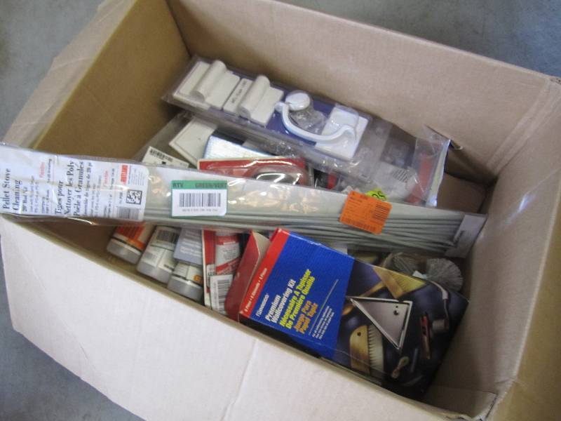 lot 60 image: Lot of misc around the housegarage...