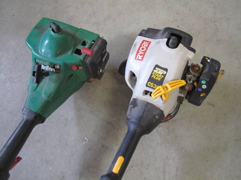 lot 66 image: Lot of 2 Weed Whips Ryobi and Weed ...