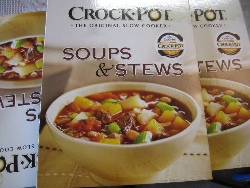 lot 71 image: Lot of 24 Crock Pot Soups & Stews C...