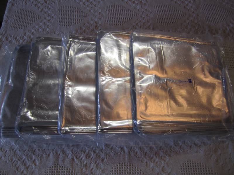lot 96 image: Box of 500 Forcefield 12 x 12 Ant...