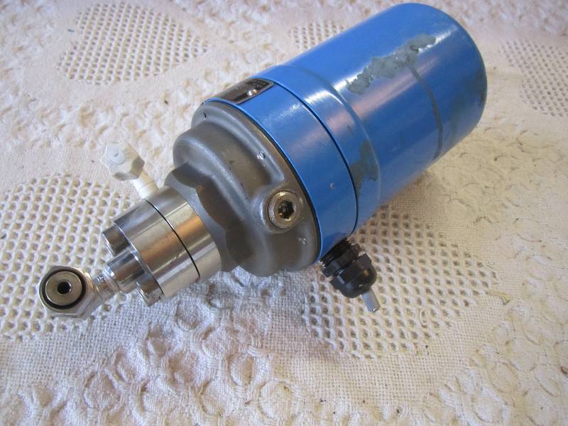 lot 102 image: H. D. Baumann Valve 14 See photos...