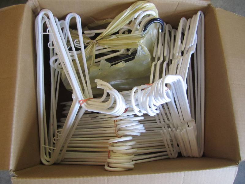 lot 139 image: Lot of 75 Plastic Hangers ...