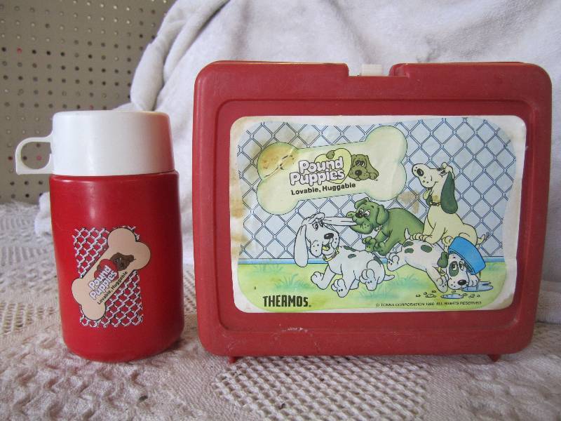 lot 161 image: Pound Puppies Lunch Box with Thermo...