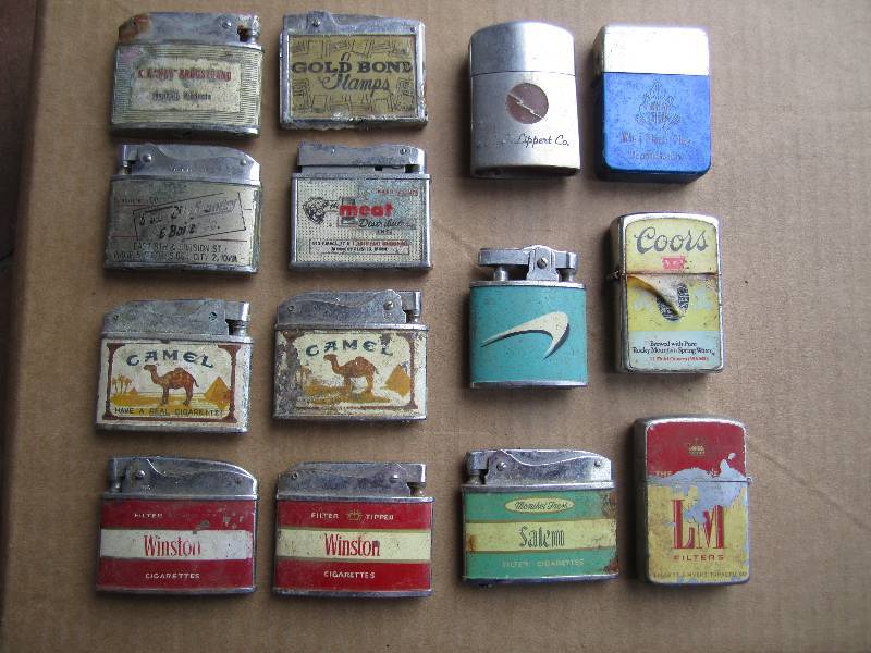 lot 206 image: Lot of 14 Vintage Lighters Misc. Ad...