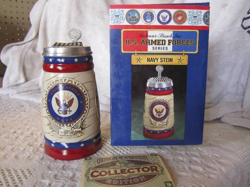 lot 225 image: Navy Stein US Armed Forces Series 8...