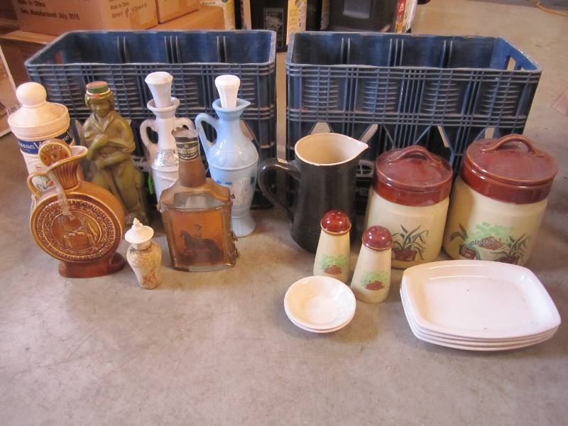lot 255 image: Lot of Liquor Decanters and other v...