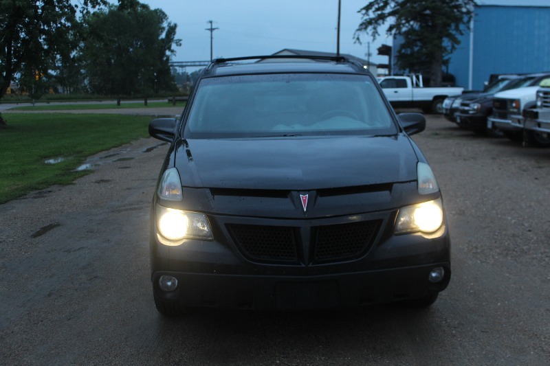 lot 1753 image: 2004 Pontiac Aztek Rally w Factory Tent
