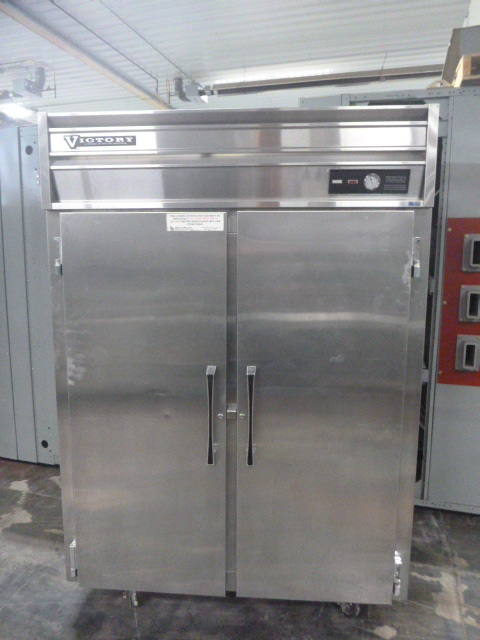 lot 1 image: Victory Hallmark 2 Door Refrigerator