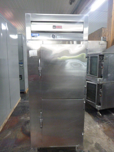 lot 4 image: Herrick Cooler