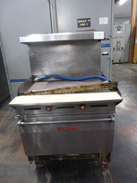 lot 7 image: Vulcan Griddle and Oven
