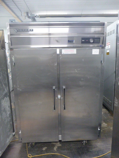 lot 10 image: Victory Hallmark Double Door Cooler