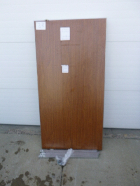 lot 23 image: Metal Desk