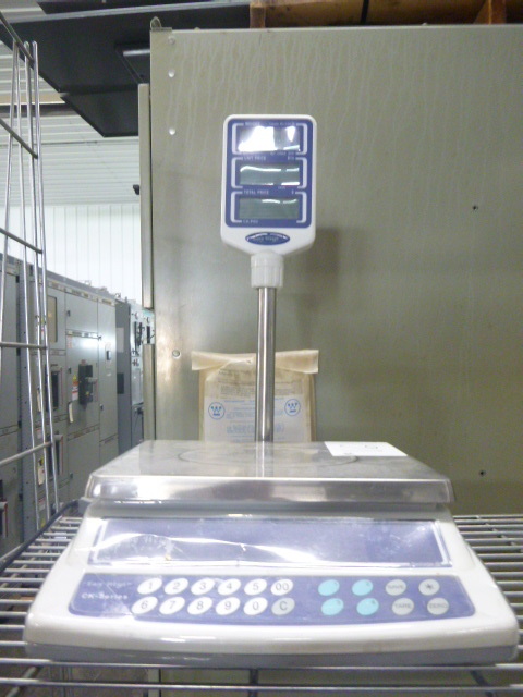 lot 16 image: Easy Weigh Digital Scale CK Series