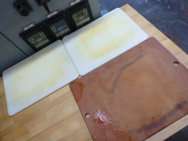 lot 32 image: 3 Cutting Boards