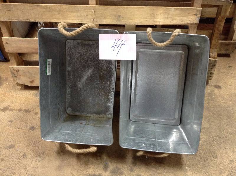lot 44 image: Lot of 2 Galvanized Metal