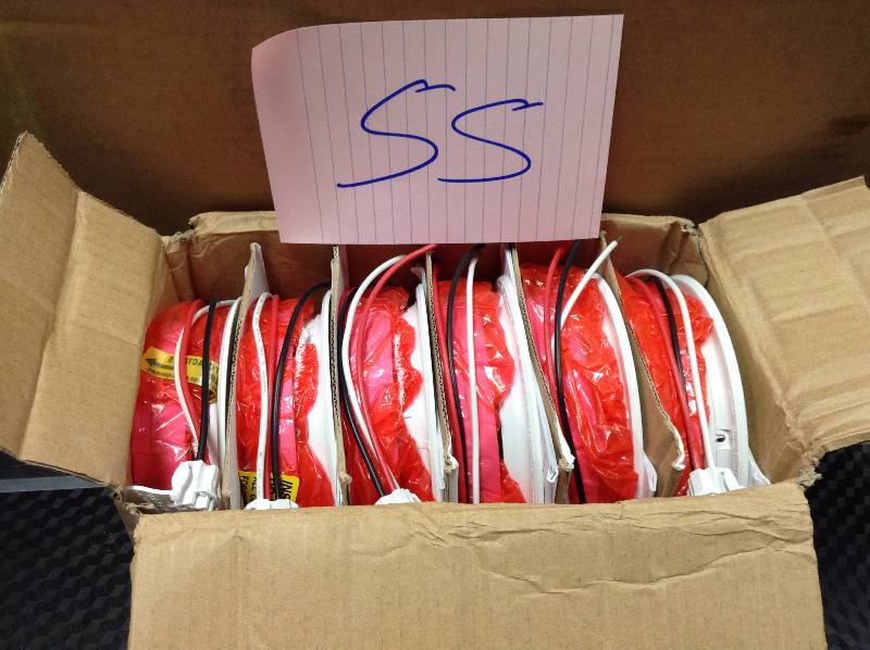lot 55 image: Kidde 6 Pack Hardwire Smoke alarm with hush feature and battery backup
