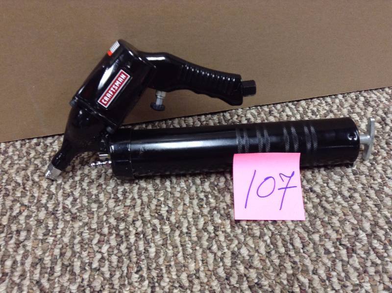 lot 107 image: Craftsman Single Shot Grease Gun