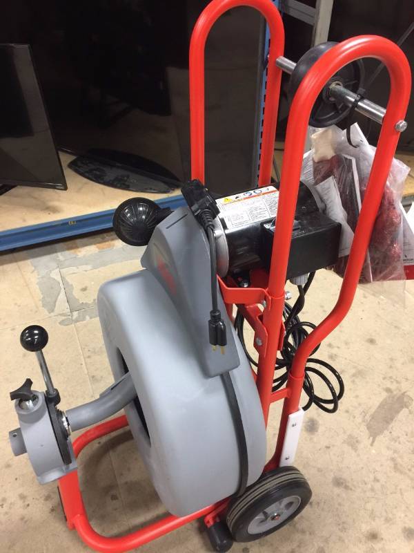RIDGID K750 115Volt Drum Machine in like New conditions attachment and