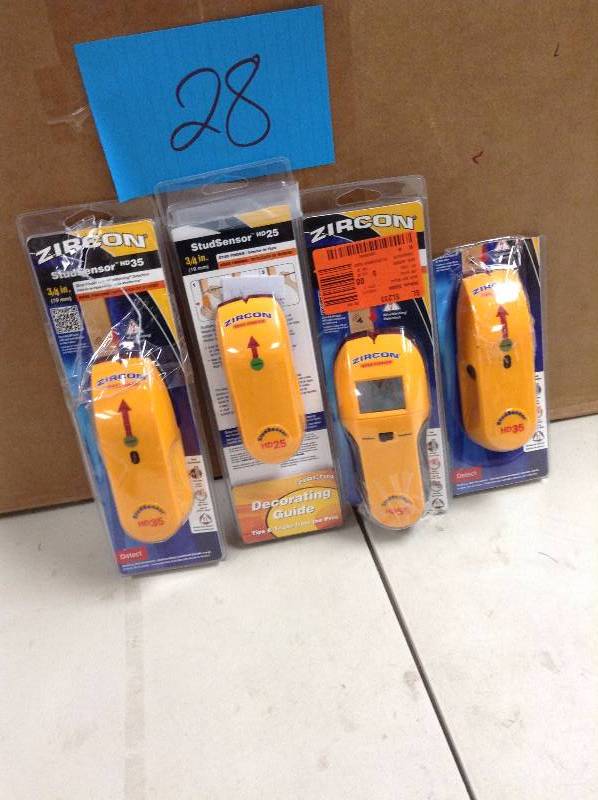lot 28 image: Lot of assorted Stud Sensors