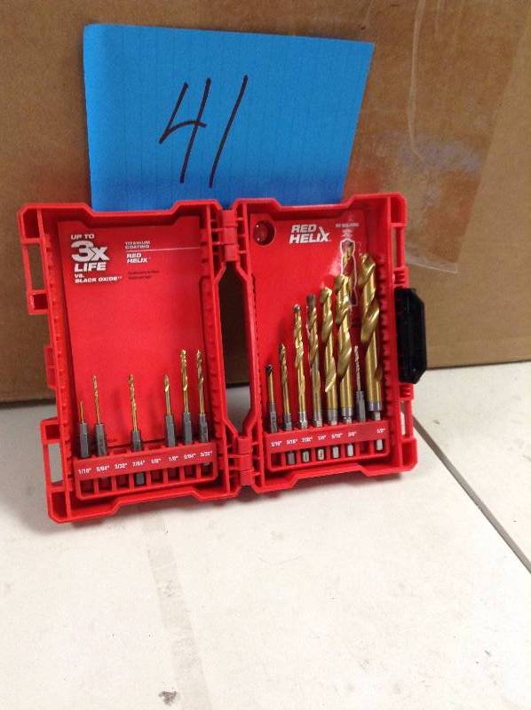 lot 41 image: Milwaukee Black Oxide Drill Bits