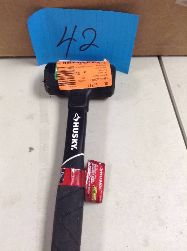 lot 42 image: Husky 27 oz deadblow hammer