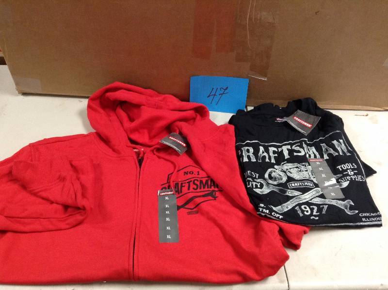 lot 47 image: Craftsman Hoody and T-Shirt XL