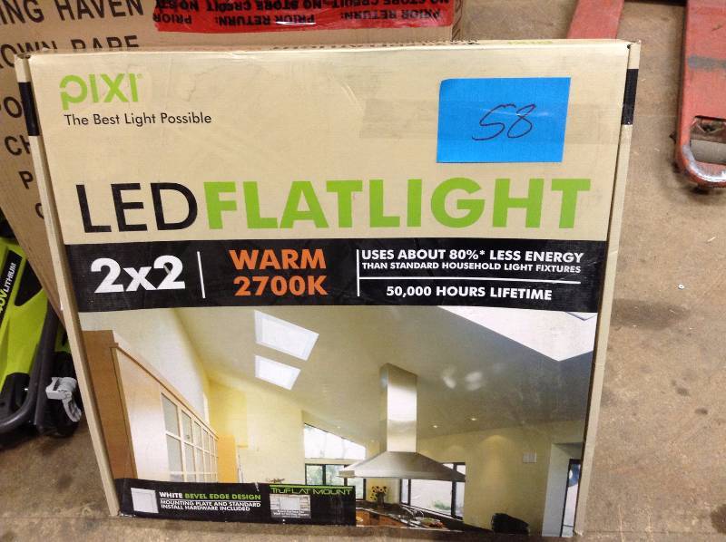 lot 58 image: Pixi LED Flatlight 2x2