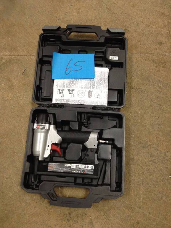 lot 65 image: Porter Cable modelo NS150C narrow crown stapler