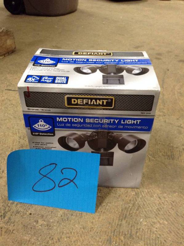 lot 82 image: Defiant Motion Security Light