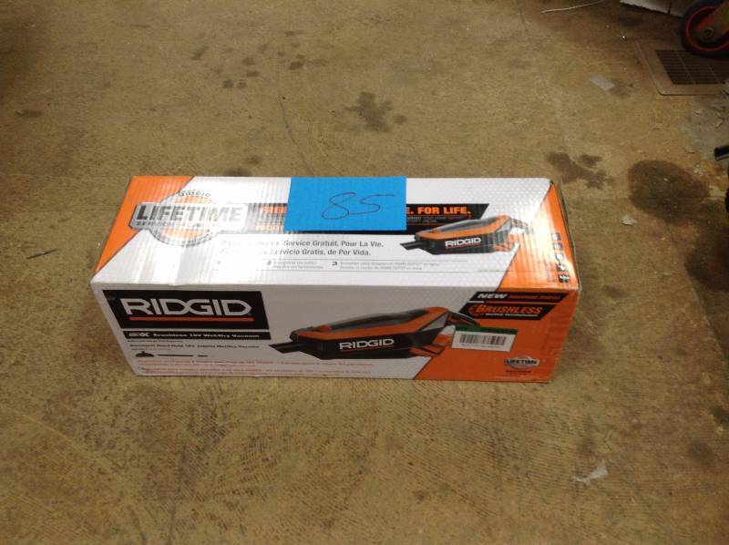lot 85 image: Ridgid Brushless 18V WetDry Vacuum in like new condition