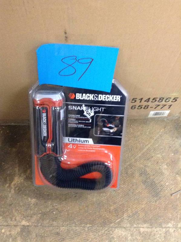 lot 89 image: Black and Decker Snake Light New