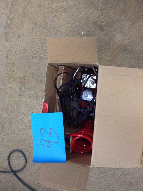 lot 93 image: Craftsman 12 volt Inflator