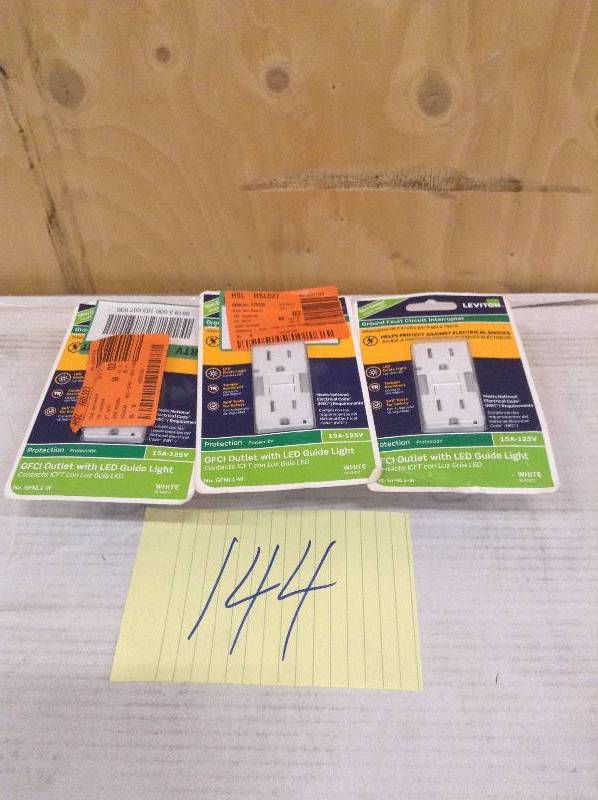 lot 144 image: Lot of 3 - Leviton 1985894 15A125V Self Test Tamper Resistan