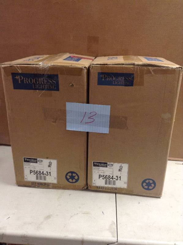 Set of 2 Progress Lightning P5684-31 lamps new