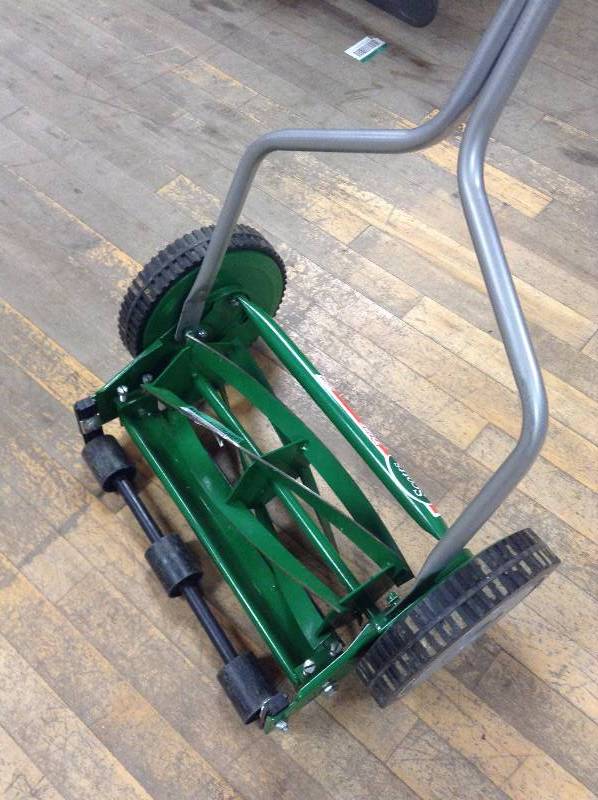 Scotts Turf 14 manual lawnmower