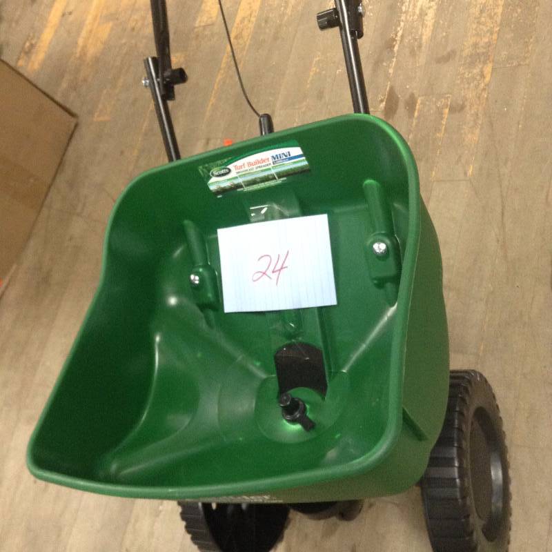 Scotts Turf Builder Spreader