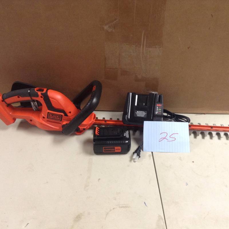 Black and Decker 40V Hedge trimmer