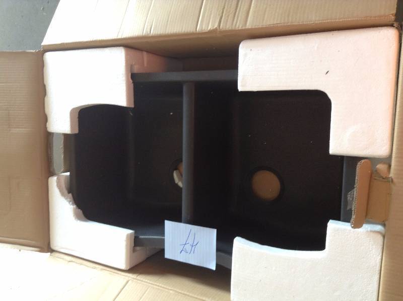 Swan Undermount Granite 32 in. 0-Hole Even Double Basin Kitchen Sink in Nero not used