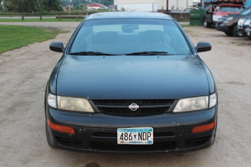 1998 Nissan Maxima