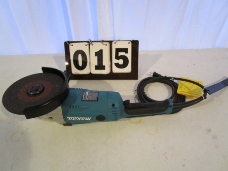 Makita 7 Angle Grinder