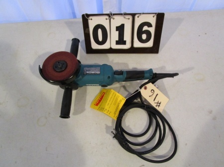 Makita 5 Angle Grinder