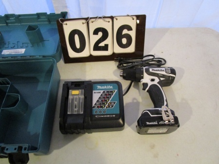 Makita 18V Drill-Driver Kit