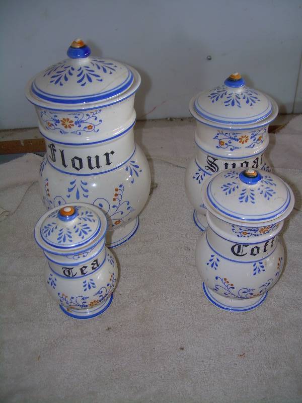 lot 16 image: SET OF 4 CANESTERS