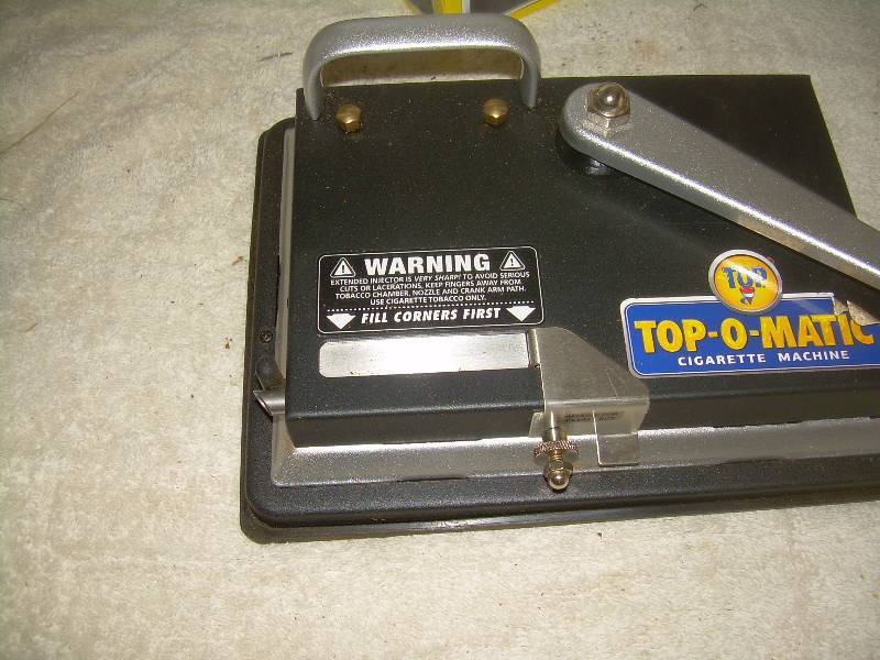 lot 27 image: TOP O MATIC CIGERETTE ROLLER